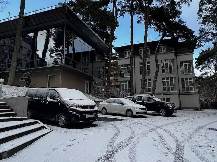 Отель Universal