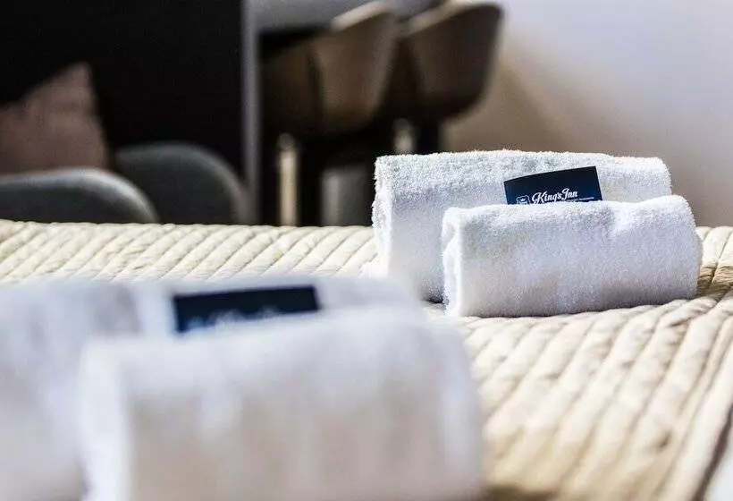 Kings Inn City Hostel