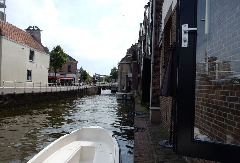 Kings Inn City Hostel