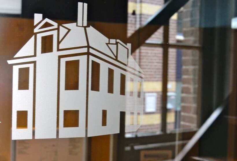 Kings Inn City Hostel