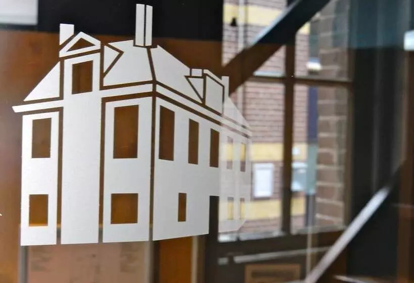 Kings Inn City Hostel