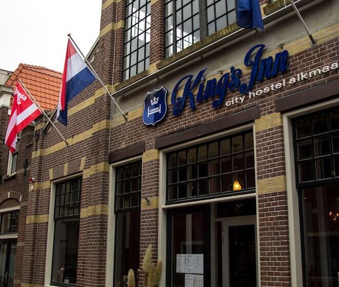 Kings Inn City Hostel