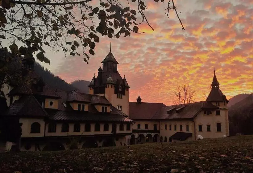 Naturhotel Schloss Kassegg