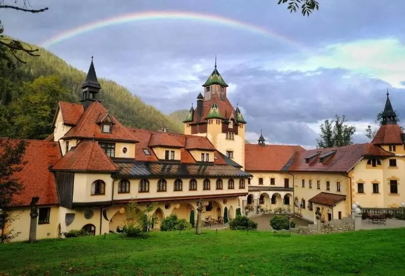 Naturhotel Schloss Kassegg