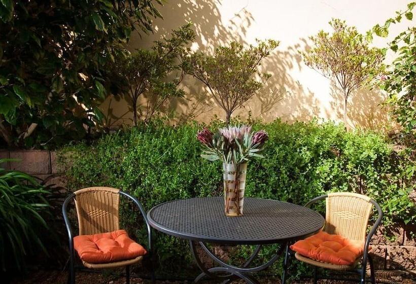 بنسيون A Vue Guesthouse