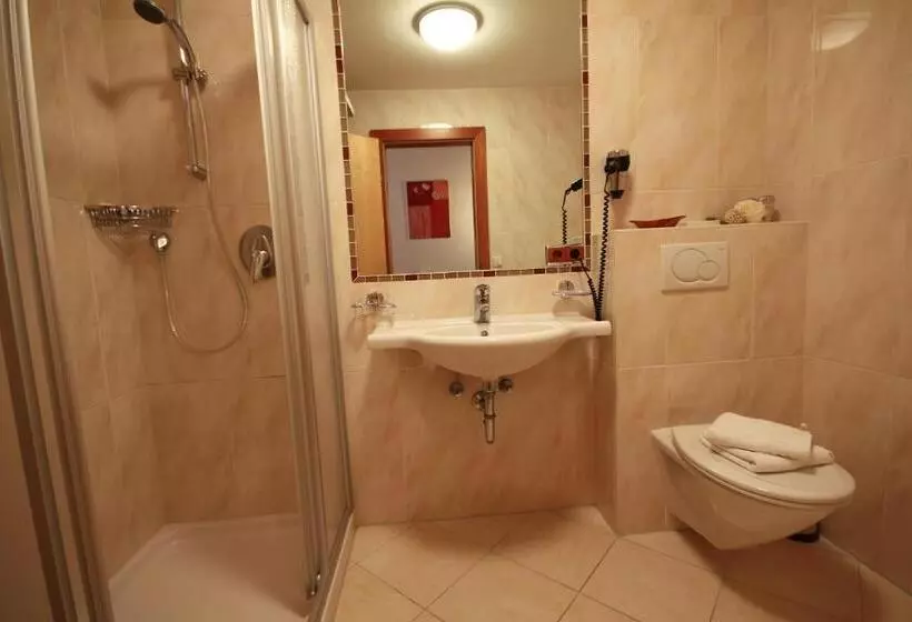 Пансион Gasthof Neuner