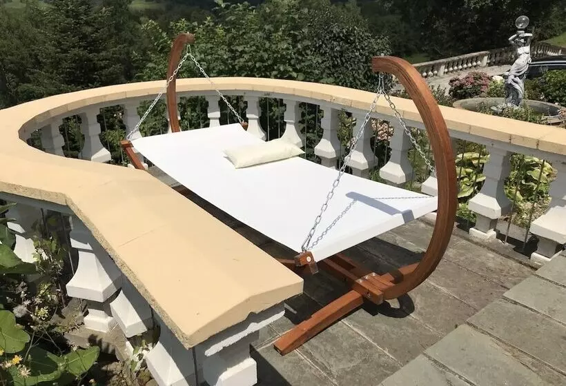 Pensió Klein Holland