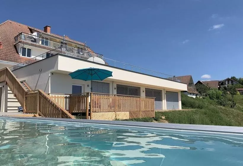 Pensió Klein Holland