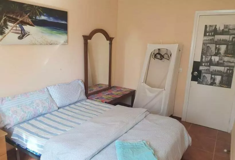 ベッドアンドブレックファースト Fuengirola Rooms Boliches Beach