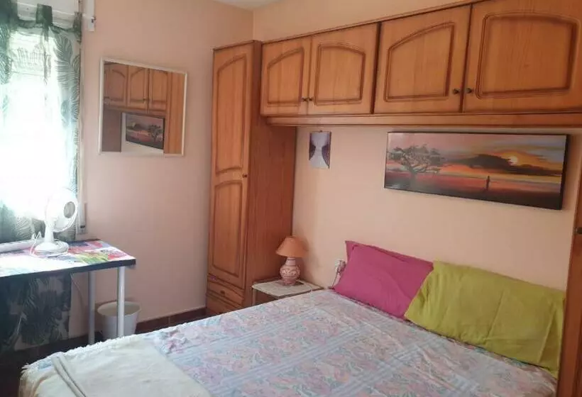ベッドアンドブレックファースト Fuengirola Rooms Boliches Beach