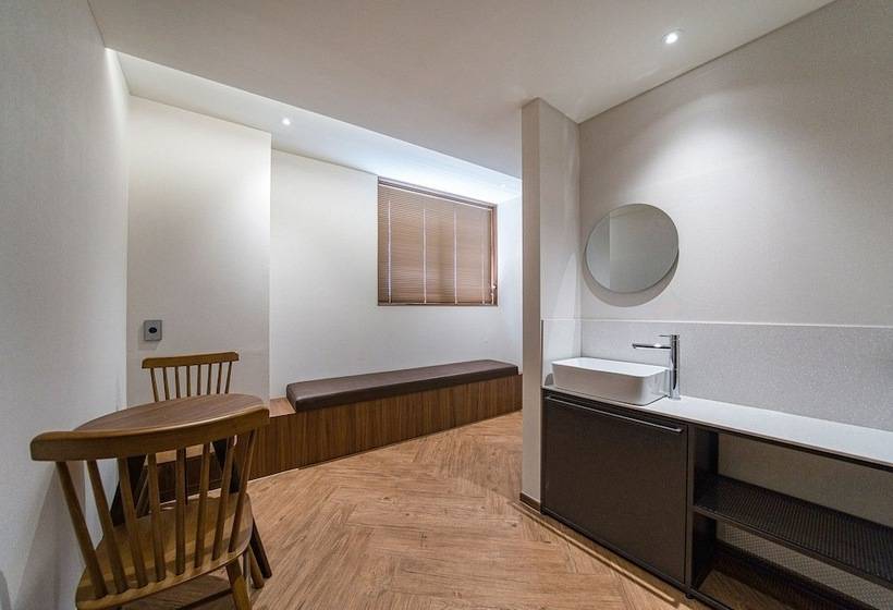 Brown Dot Hotel Eurwangri