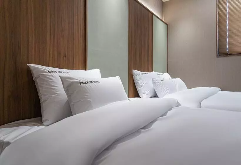 Brown Dot Hotel Eurwangri