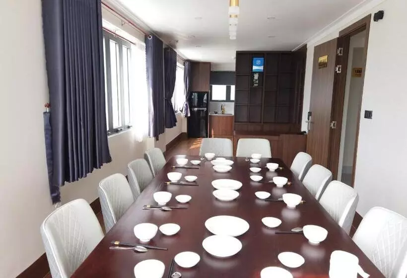 هتل Khách Sạn Sớm Phú Quý   Ninh Thuận
