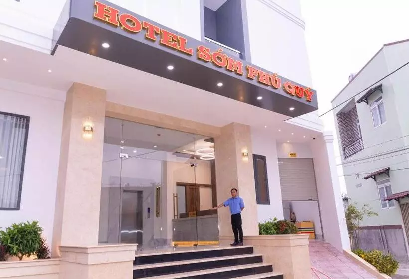 هتل Khách Sạn Sớm Phú Quý   Ninh Thuận