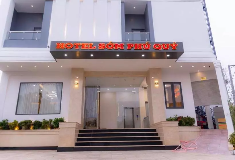 هتل Khách Sạn Sớm Phú Quý   Ninh Thuận