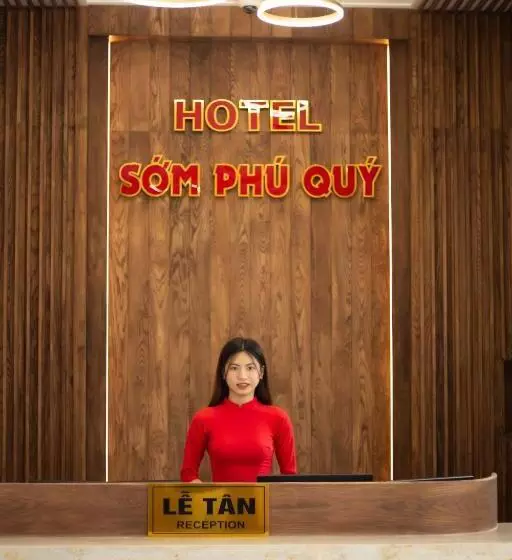 هتل Khách Sạn Sớm Phú Quý   Ninh Thuận