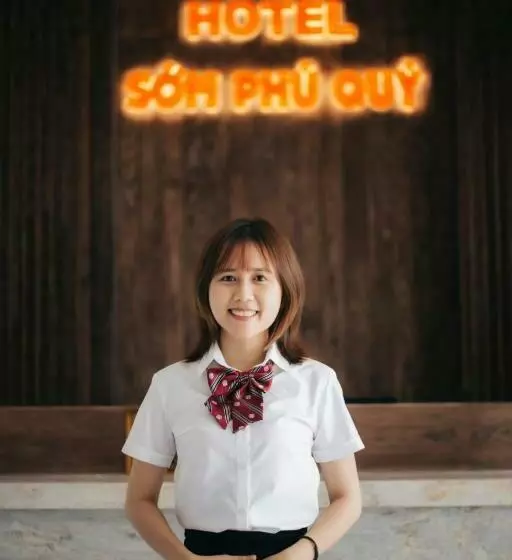 هتل Khách Sạn Sớm Phú Quý   Ninh Thuận