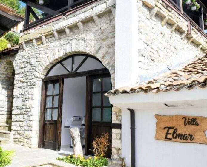 ホテル Villa Elmar