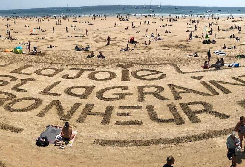 Jolie Maison De Pêcheur Arago Aux Sables D Olonne