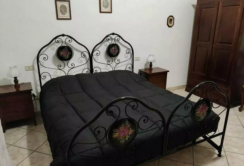 ペンション Affittacamere La Rondinella