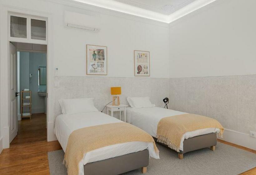 膳宿费 Almada Villa