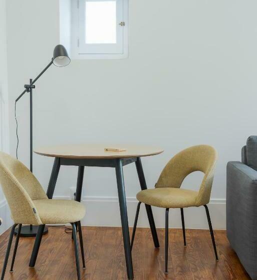 膳宿费 Almada Villa