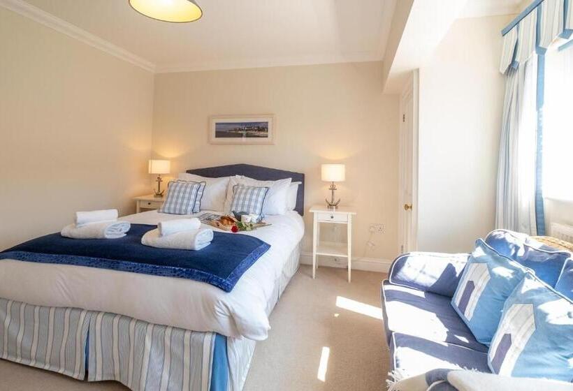 12 Prevetts Way   Aldeburgh Coastal Cottages