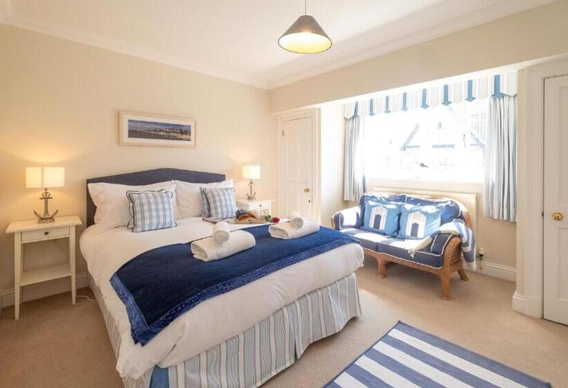 12 Prevetts Way   Aldeburgh Coastal Cottages