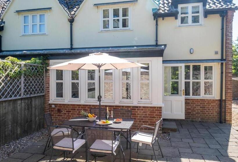 12 Prevetts Way   Aldeburgh Coastal Cottages