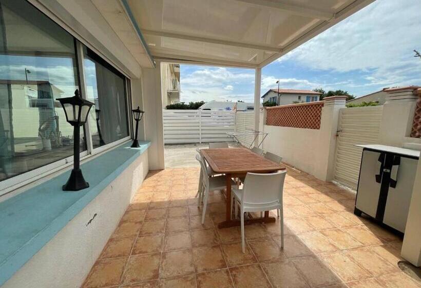 Appartement Climatisé Avec Terrasse à 100m De La Plage, Centre Saint Cyprien, Parking Et équipements