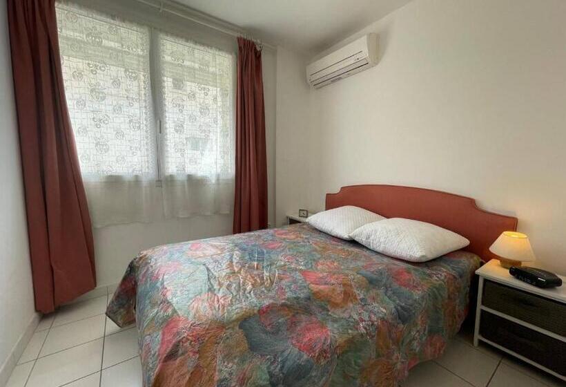 Appartement Climatisé Avec Terrasse à 100m De La Plage, Centre Saint Cyprien, Parking Et équipements