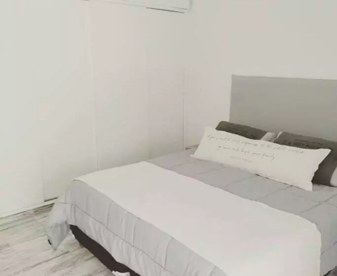 Casa Completa En El Corazón De Chacras