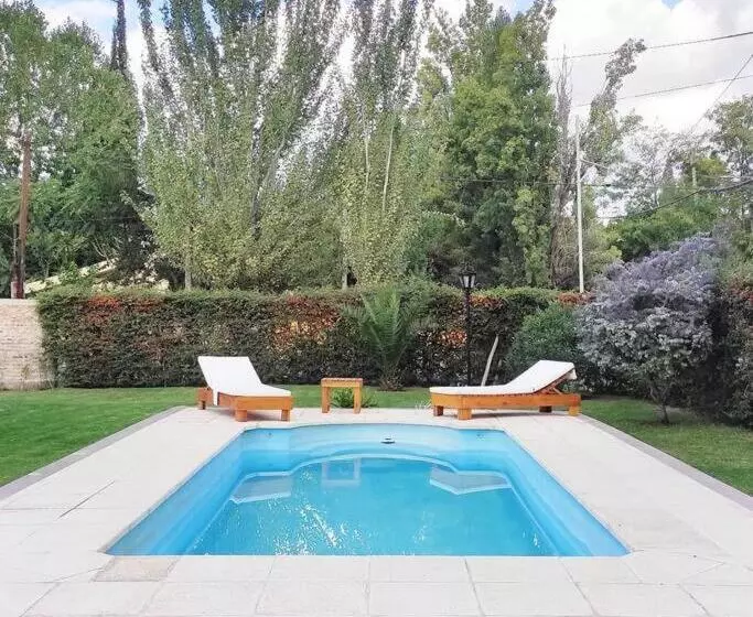 Casa Completa En El Corazón De Chacras