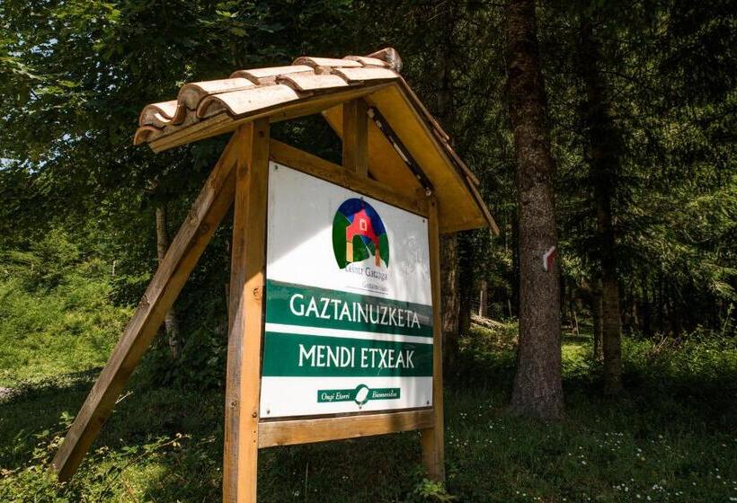 Gaztainuzketa Mendi Etxeak