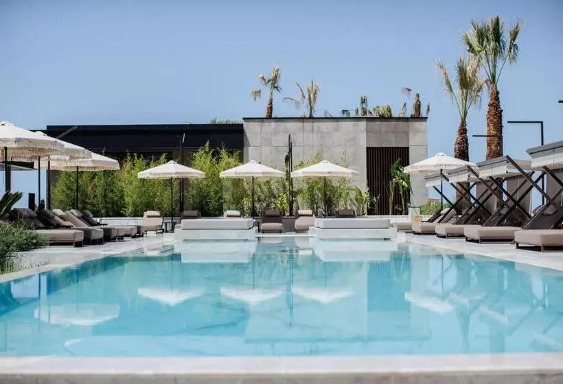 هتل Prado Luxury