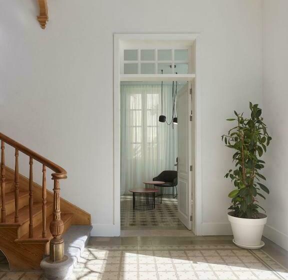 Отель The Park Suites