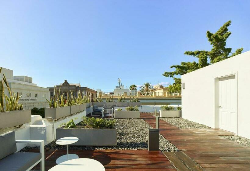 Отель The Park Suites