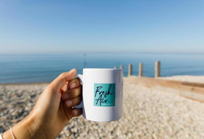 Delightful Seaside Hideaway 5 Mins To Beach