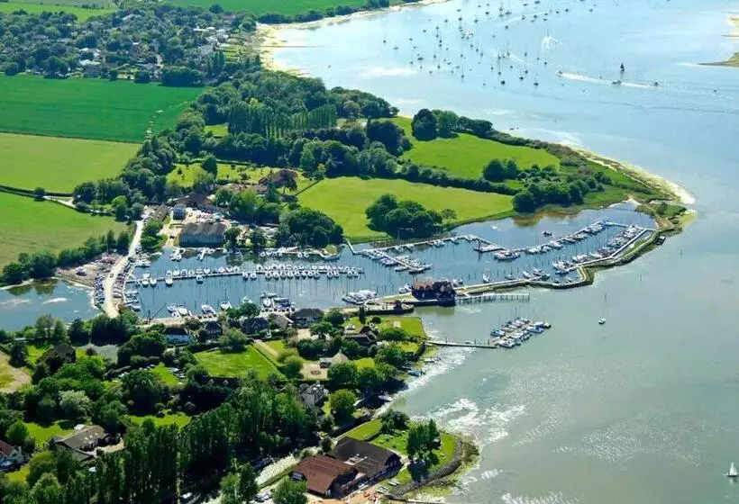 Delightful Seaside Hideaway 5 Mins To Beach