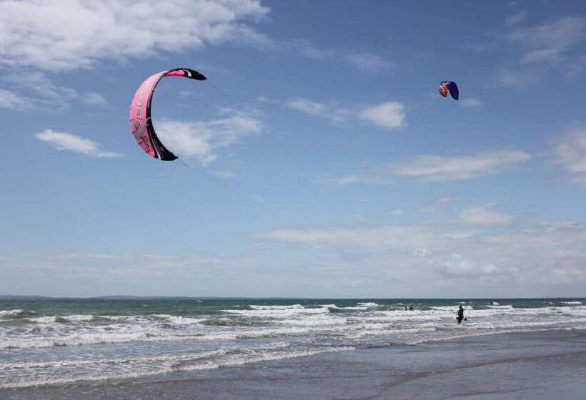 Delightful Seaside Hideaway 5 Mins To Beach