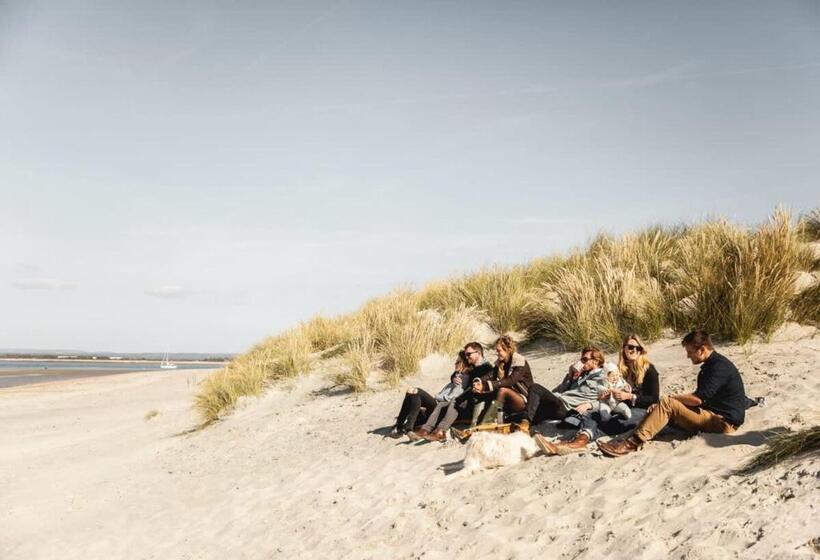 Delightful Seaside Hideaway 5 Mins To Beach