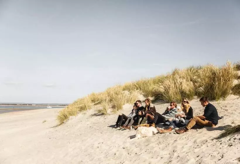 Delightful Seaside Hideaway 5 Mins To Beach