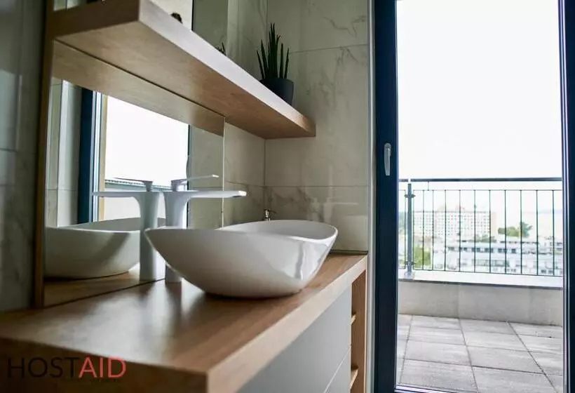 Ellby Apartman   Penthouse   Hostaid