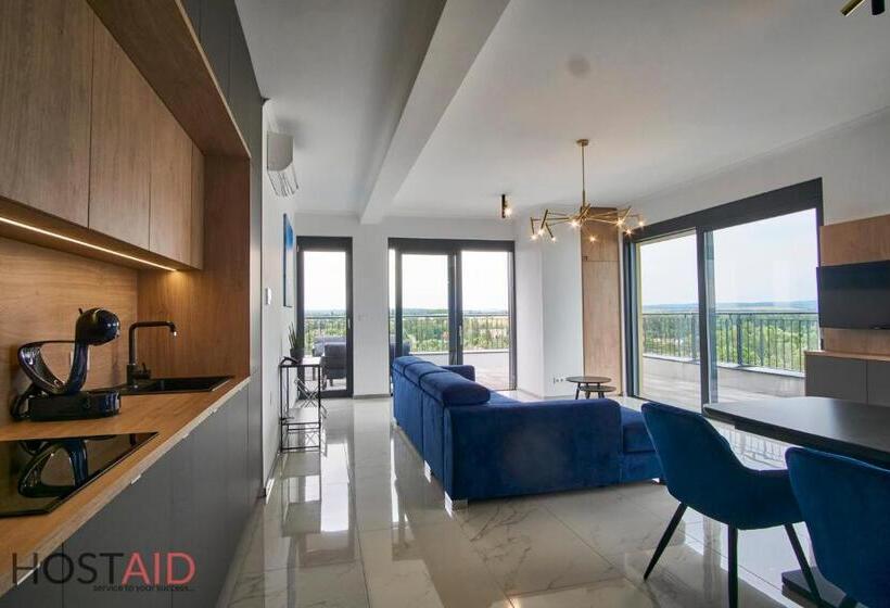 Ellby Apartman Penthouse Hostaid