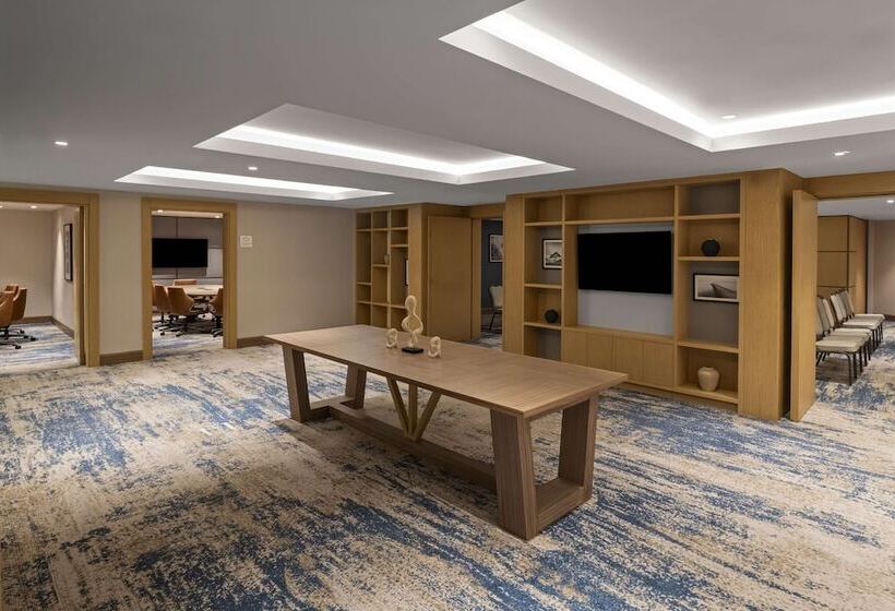 هتل Hilton Garden Inn Balikesir