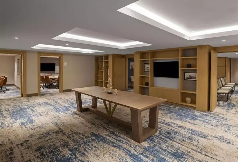 ホテル Hilton Garden Inn Balikesir