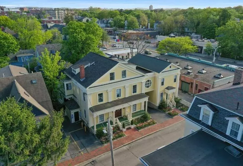 Hotelli Prentiss House By Thatch