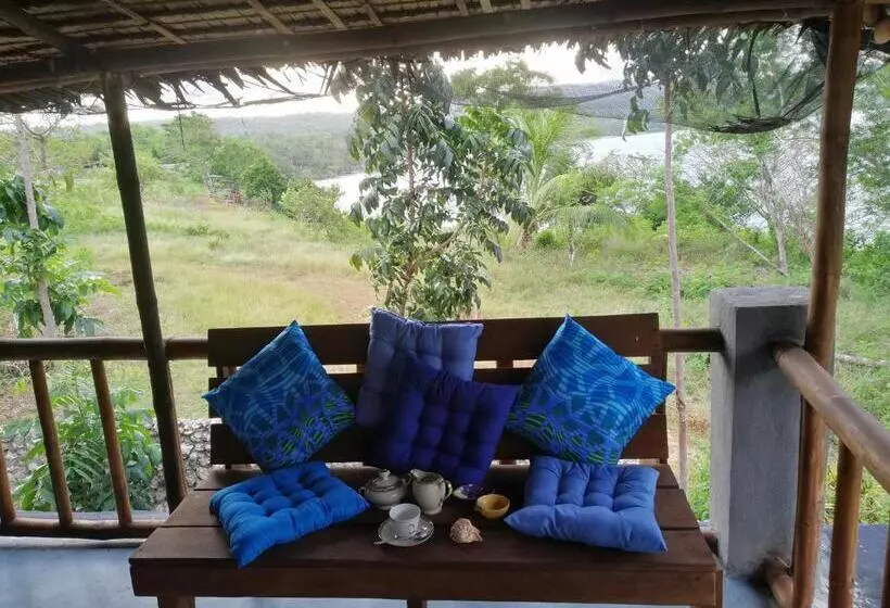 ペンション Genevieve Guest House And Tours