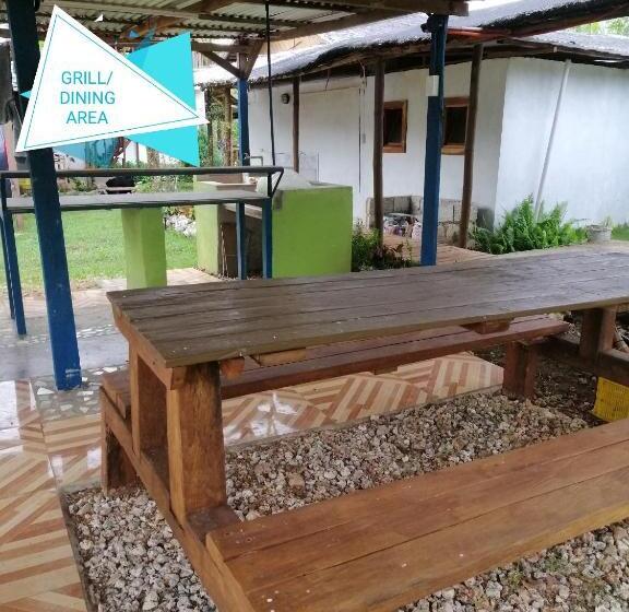 Pensione Genevieve Guest House And Tours