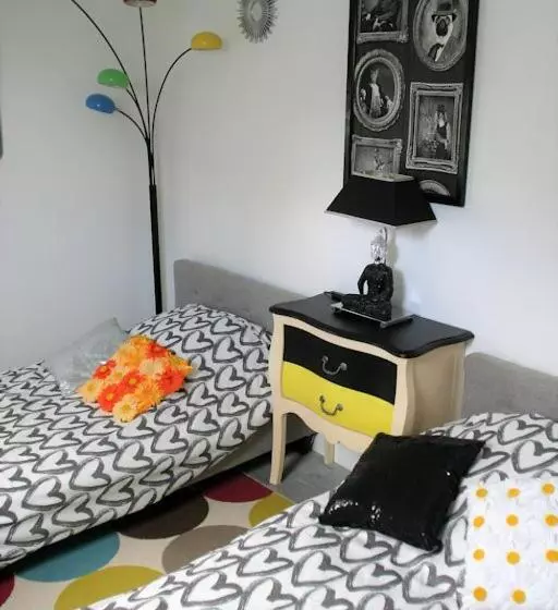 Aamiaismajoitus (B&B) Les Petites Mirabelles